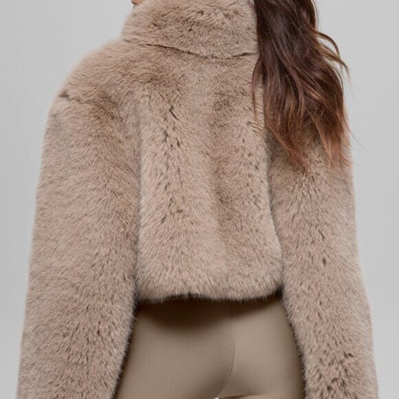 Alo Yoga Opulent Faux Fur Cropped Jacket  Oat - Picture 4 of 6